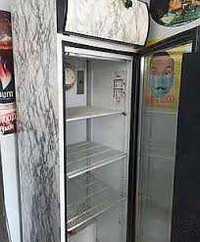 Продам Холодильный шкаф  320 литр  работает хорошо без торгов