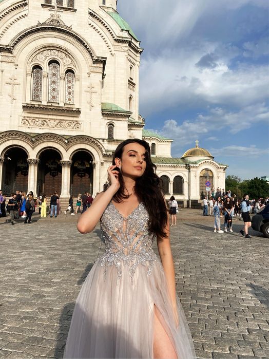 Бална рокля.