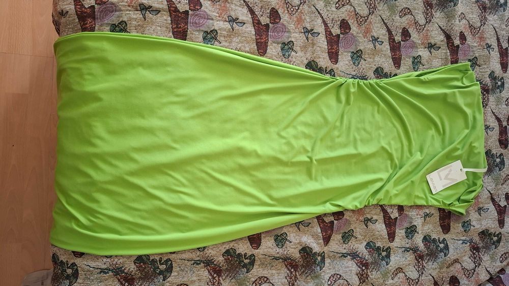 Чисто нова рокля