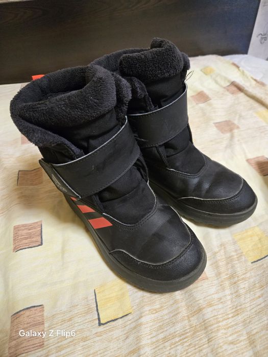 Оригинални апрески/боти Adidas 35н.