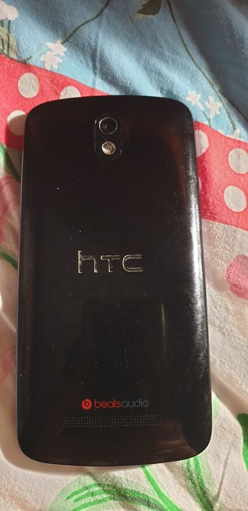 Телефон HTC за части +подарък