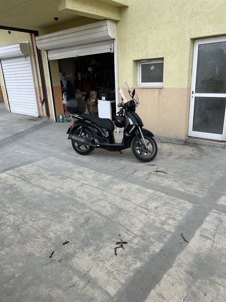 Kymco People 200