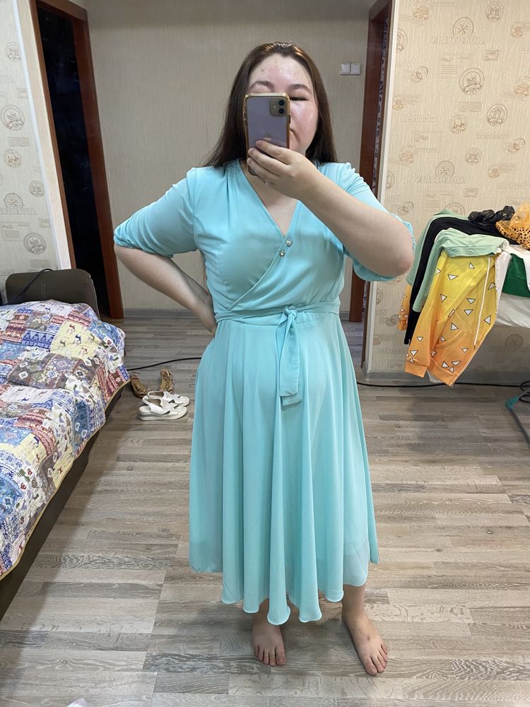 Продам новое платье