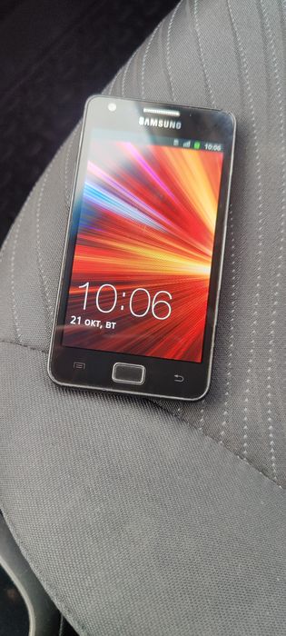 Телефон Samsung Galaxy S2 ретро