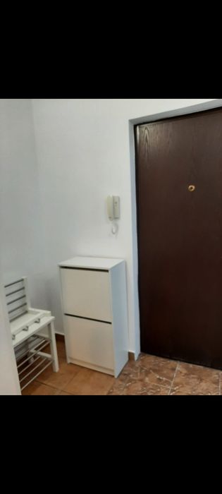 Inchiriez garsoniera Banu Manta