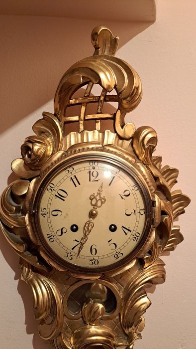 Ceas cu pendul de perete