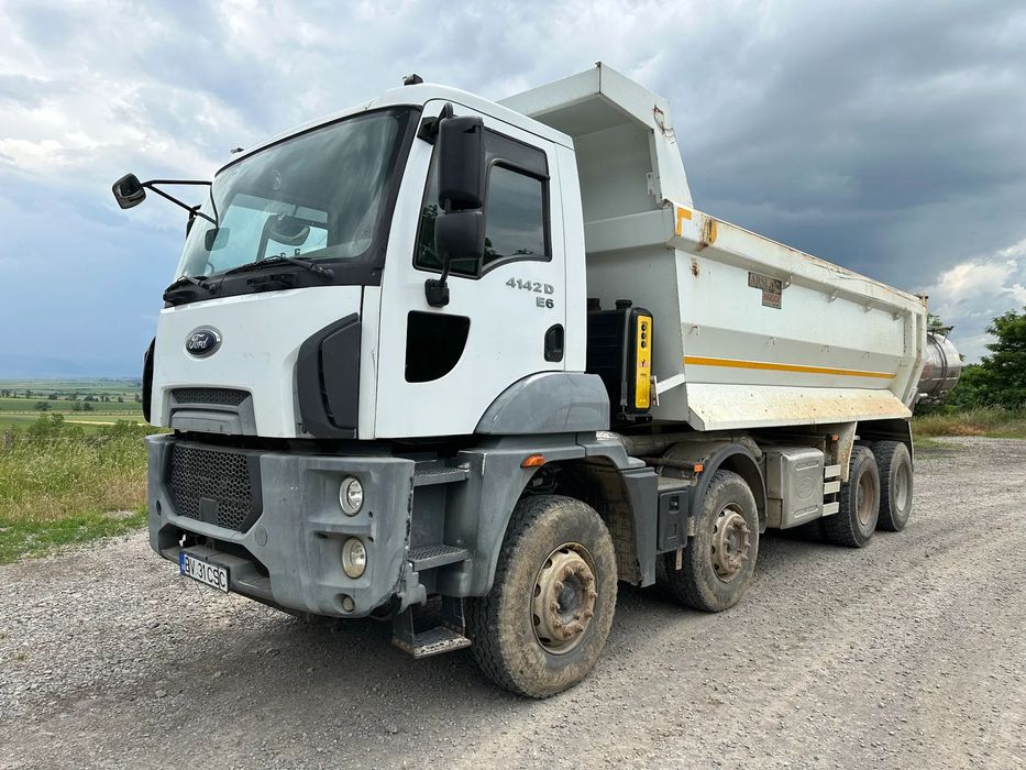 Ford Cargo 4142 De vanzare Ford Cargo 8x4 4142 cu bena semirotunda