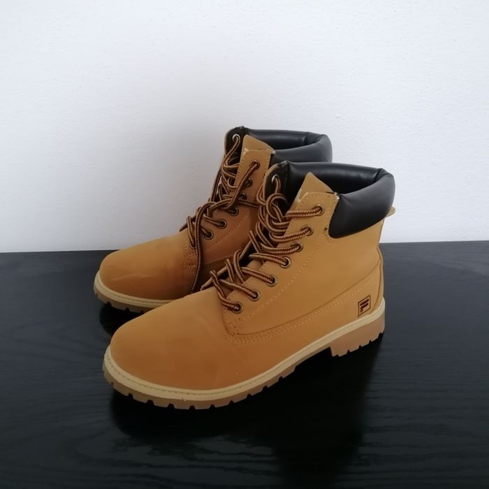 Ghete dama FILA, import Germania
