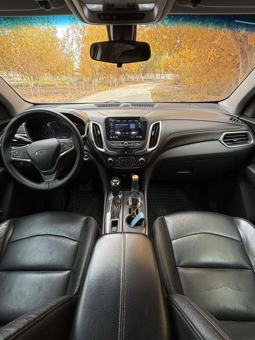 Equinox, 2020, бензин.