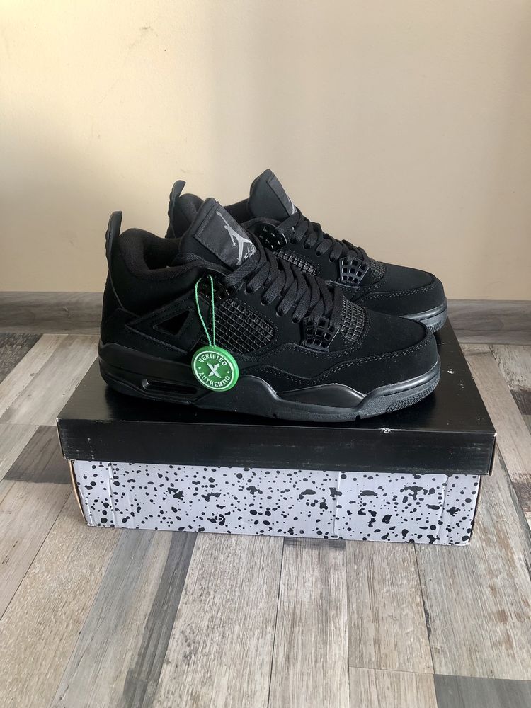 Кецове Jordan 4 Retro "Black Cat"