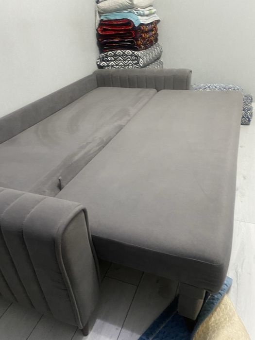 Продам диван в отличном состянии