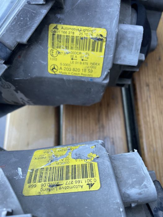 Оригинални фарове за мерцедес w203 с лупи ксенон оборудвани