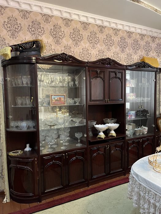 Сервант гостиной