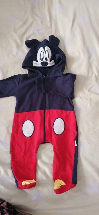 Продам комбинезон для новорождённого