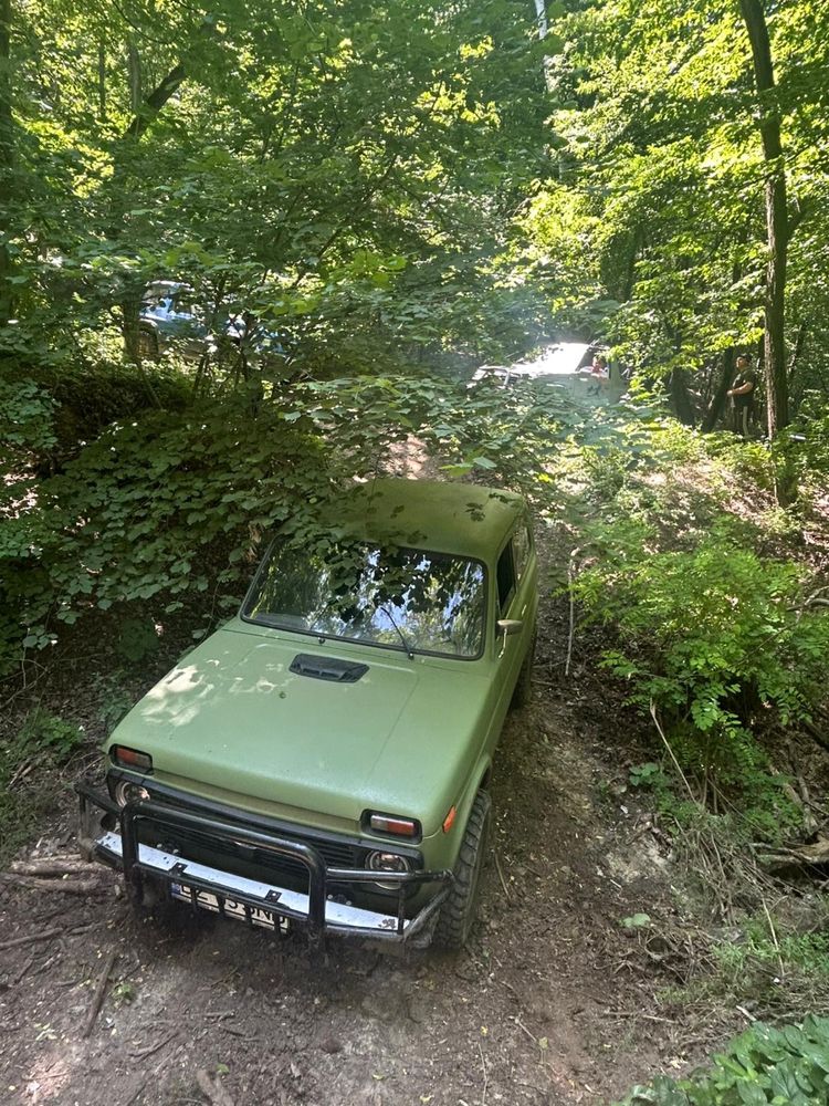 Vand Lada Niva 1.7 benzina