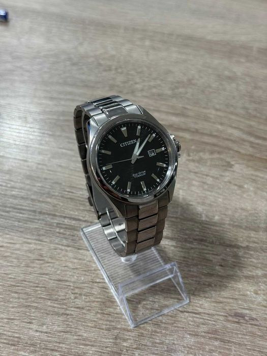 Продавам Часовник Citizen Super Titanium