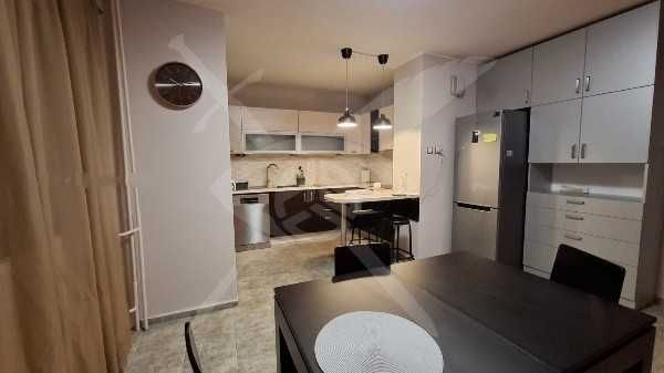 Дава се под наем Тристаен апартамент в Пловдив, Каменица 1 - 108 кв.м за 850 € - Снимка #5