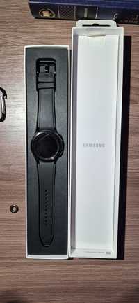 Samsung Galaxy Watch 4 Classic новые не ношенные