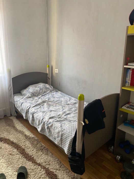 Продаётся Спальный Гарнитур