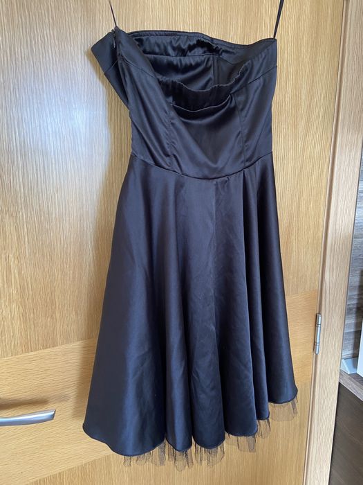 Официална рокля