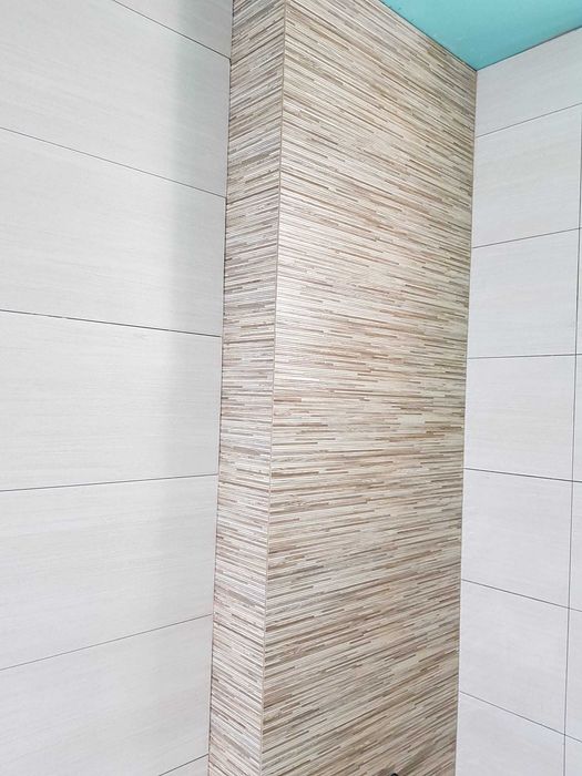 Amenajări interioare/exterioare – Gresie, faianță,montaj uși.