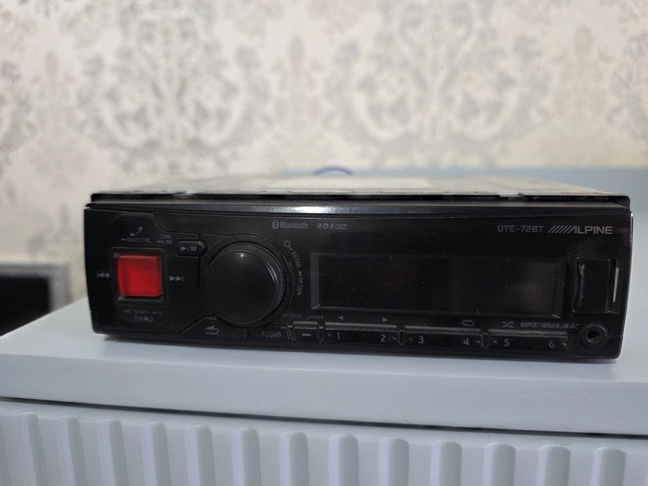 Продам автомагнитолы Alpine, Pioneer оригинальные