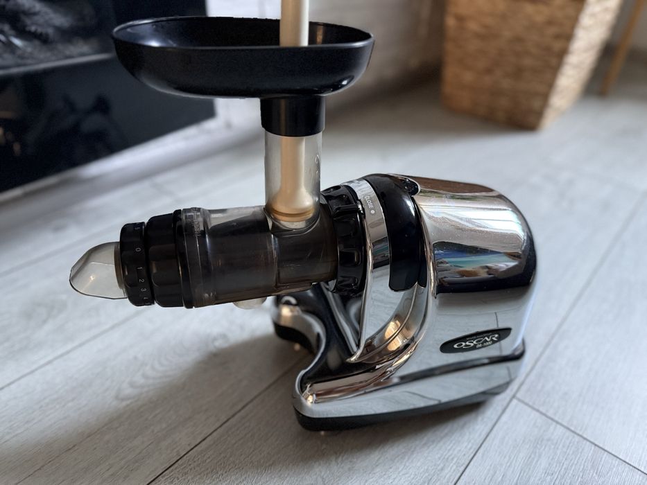 Storcator orizontal presat la rece