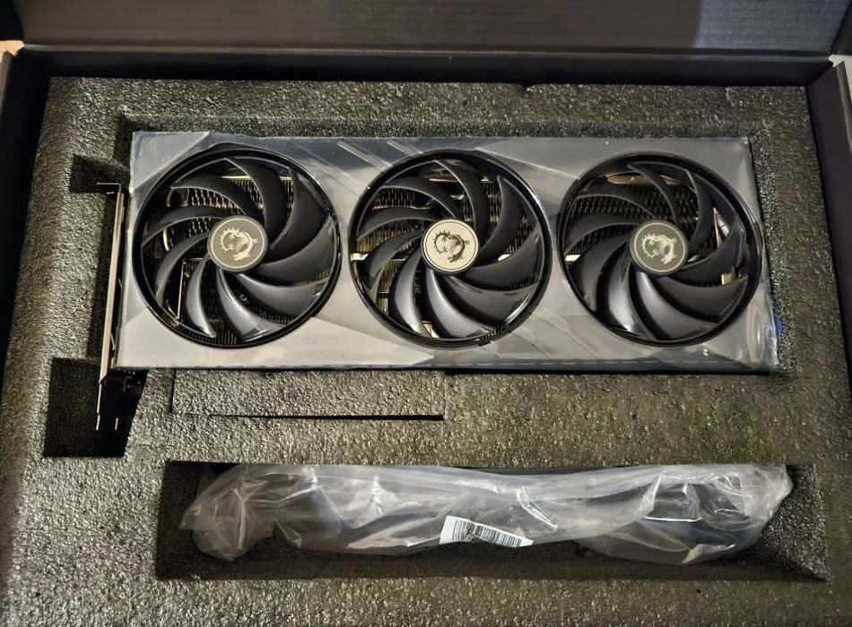 Placa video GeForce 4080 SUPER 16Gb Gaming X Slim