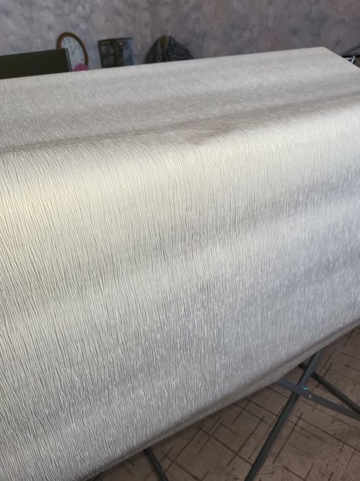 Продаются о б о и.