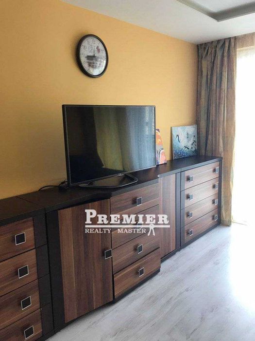 Предлагаме прекрасен тристаен апартамент за продажба в Равда!