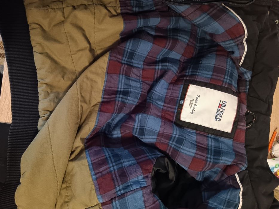 Geaca Tommy Hilfiger de dama,Marime M /L.