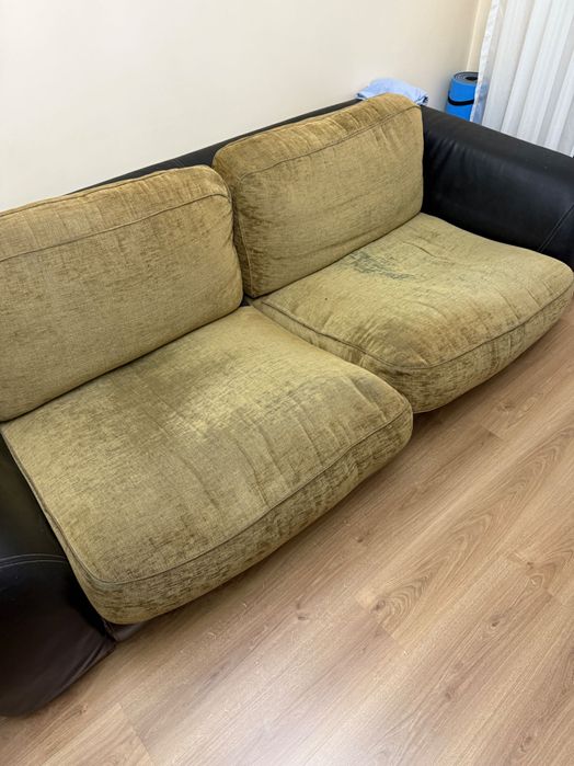 Диван и кресло отдам бесплатно !