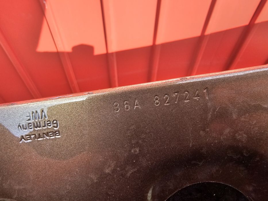 Haion Bentley Bentayga Facelift dupa 2020 cod 36A827241