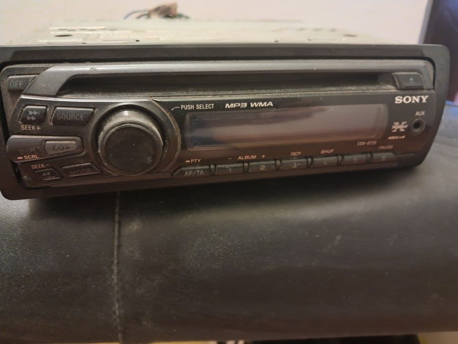 Sony, C.D. auto ..