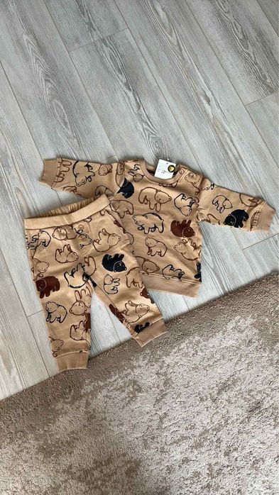 Чисто нов детски ватиран екип H&M