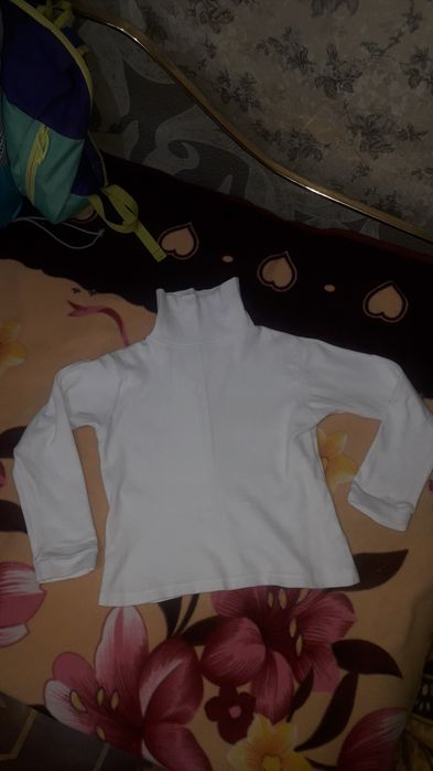 Белая водолазка 4-5 лет