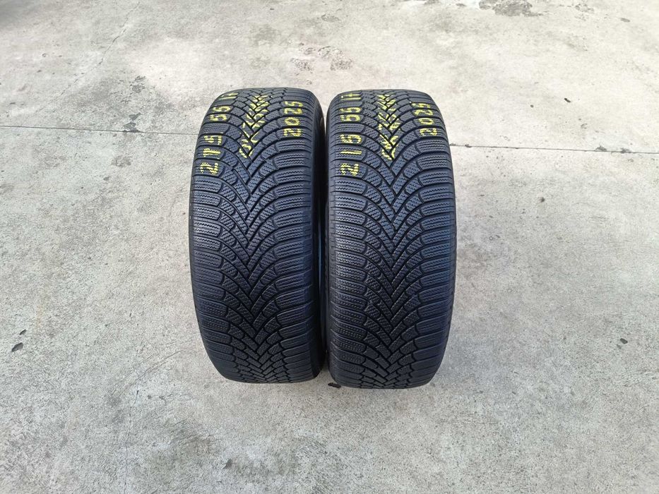 Doua anvelope iarna 215 55 17 bridgestone blizzak 6 cu 7,5 mm dot 2025