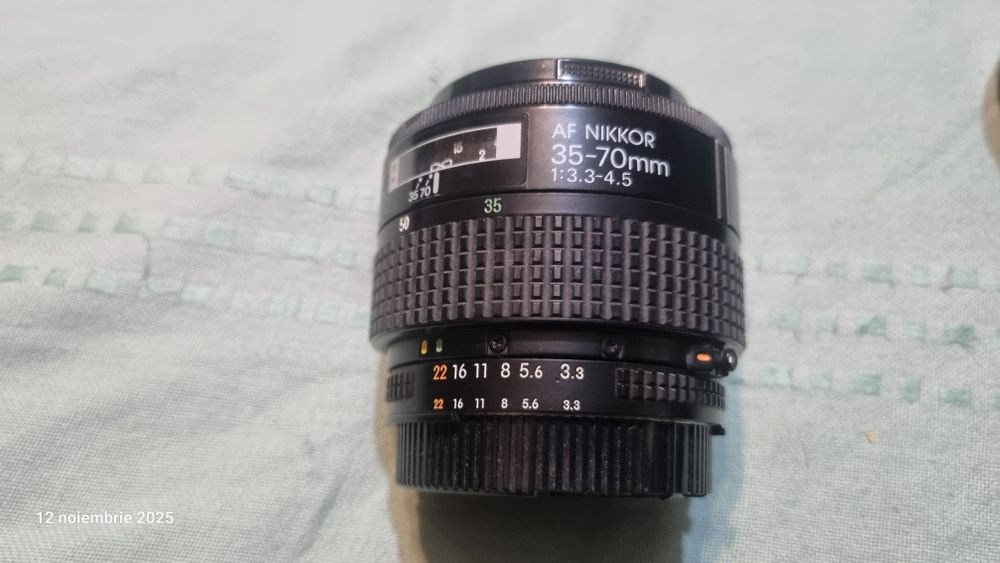 Aparat foto vintage Nikon N 4004, obiectiv foto Nikon