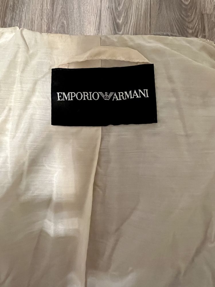 Пиджак женский Emporio Armani