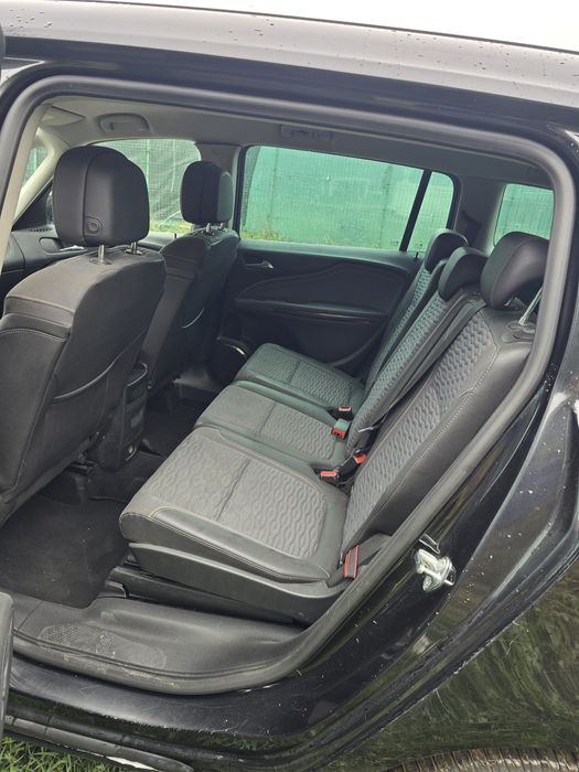Opel Zafira 2.0 cdti cosmo
