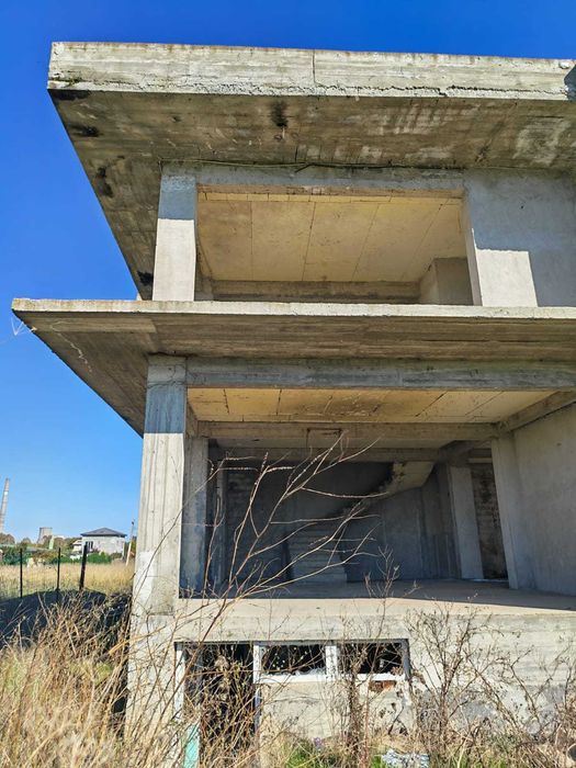 Casa la rosu in Constanta