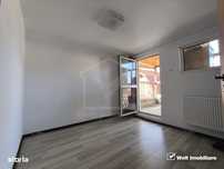 Casa cu CF spatiu comercial, curte comuna, Gruia