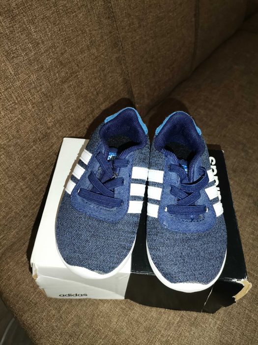 Бебешки маратонки Nike, Adidas