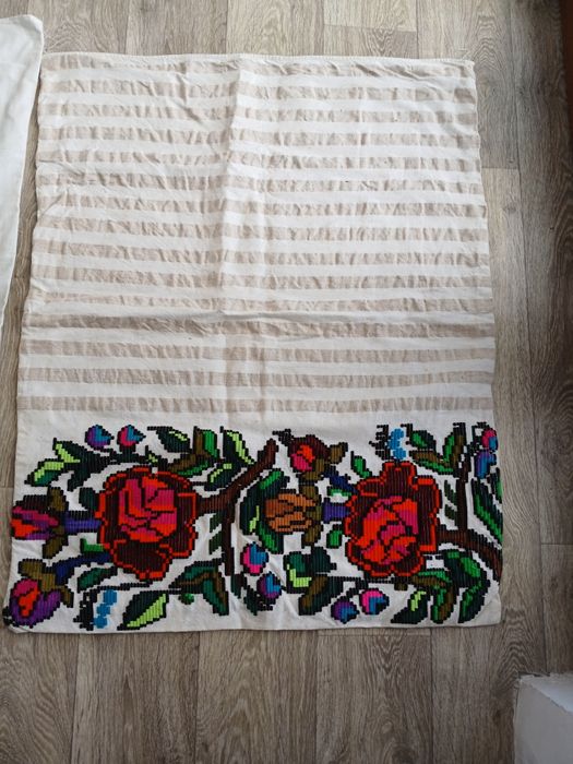 Fețe de perna țesute în război