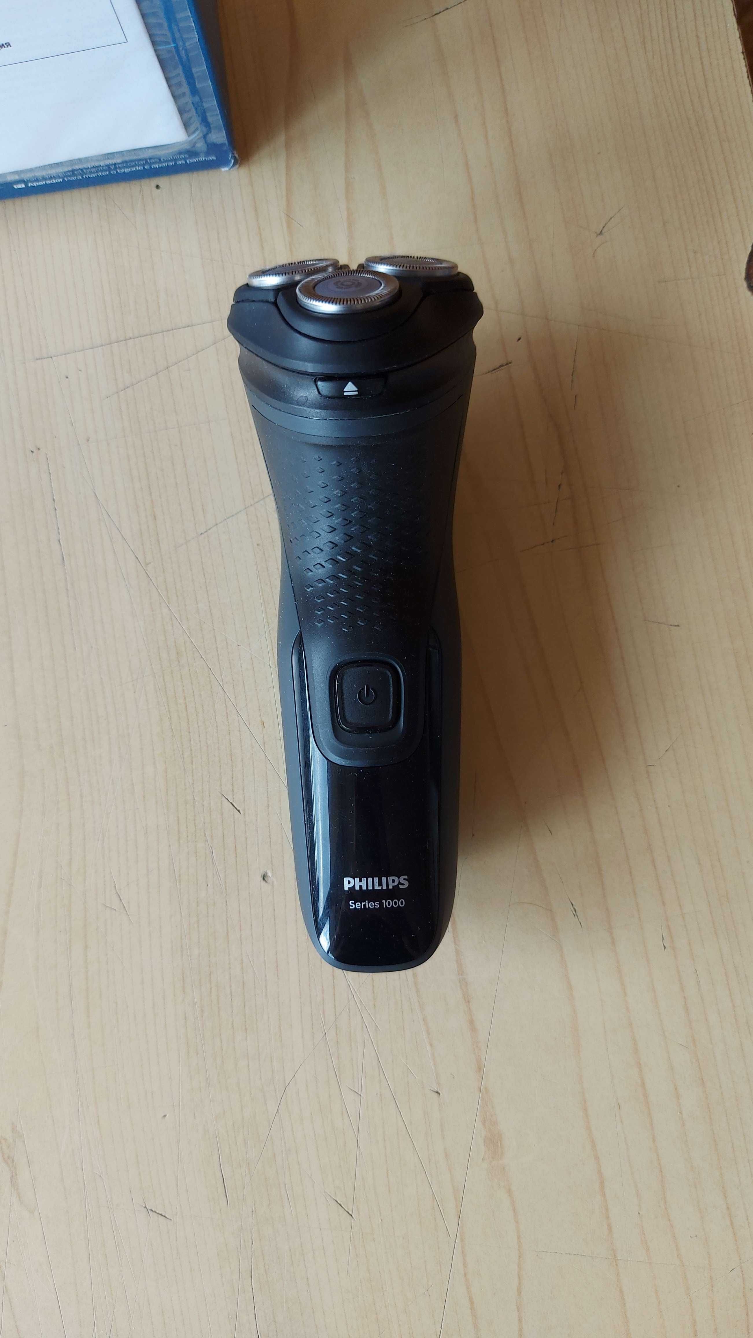 Електрическа Самобръсначка Philips Shaver серия 1000 S1231/41