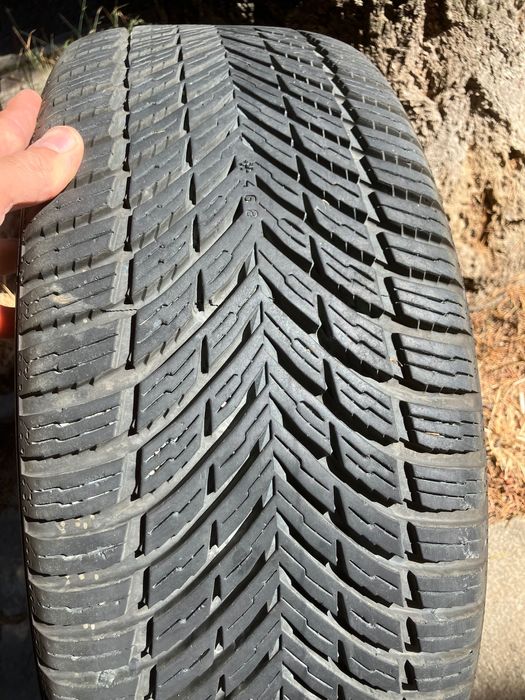 Продавам зимни гуми NOKIAN 225/45/17
