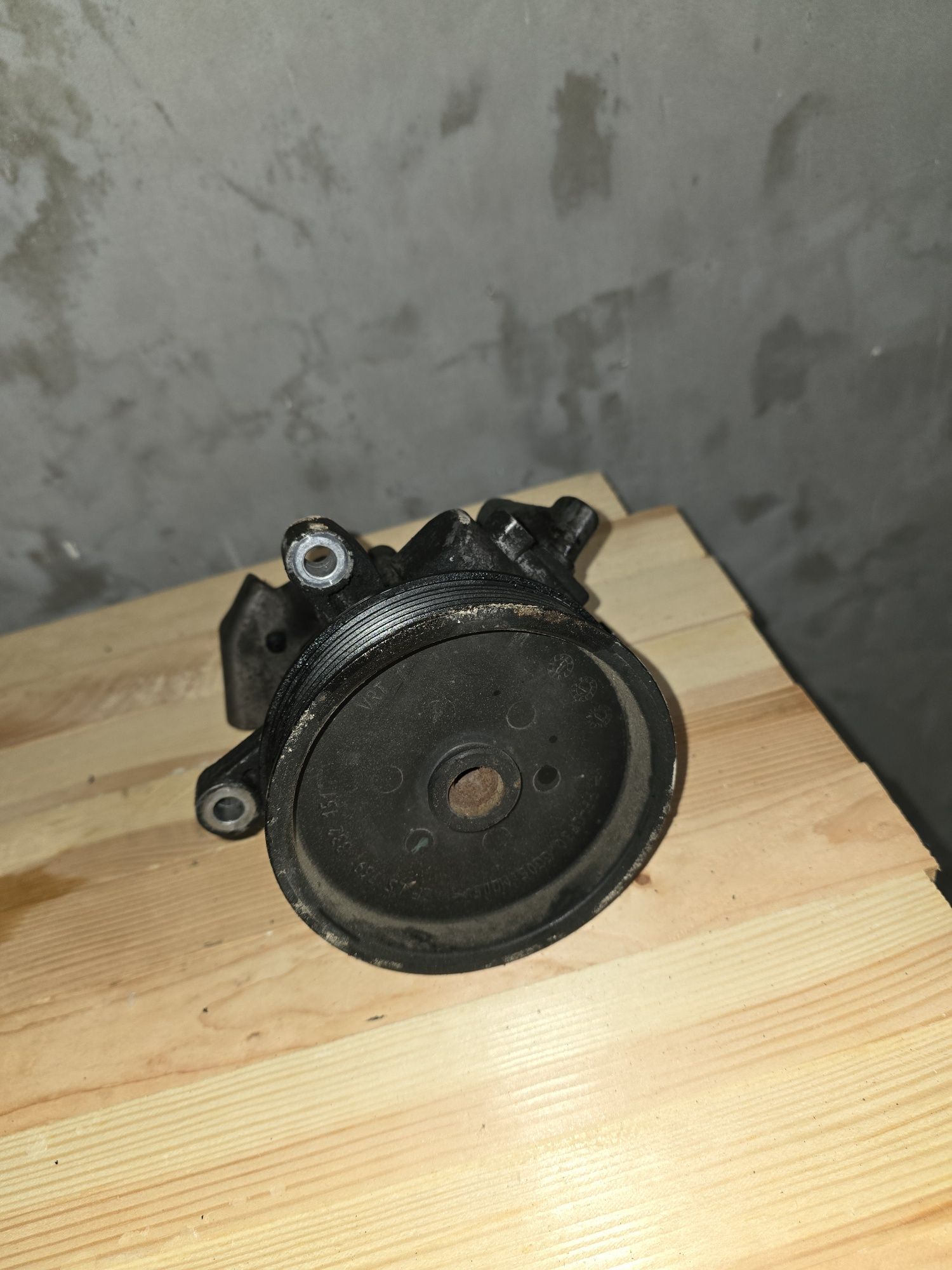 Pompa servo direcție mercedes 320cdi e4