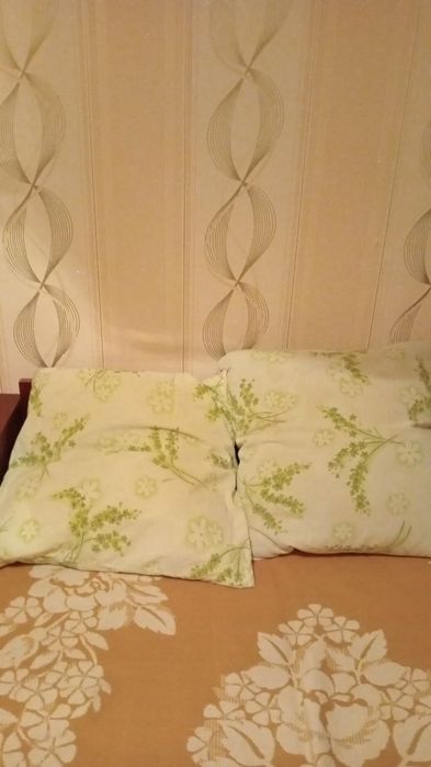 Продам подушки перьевые