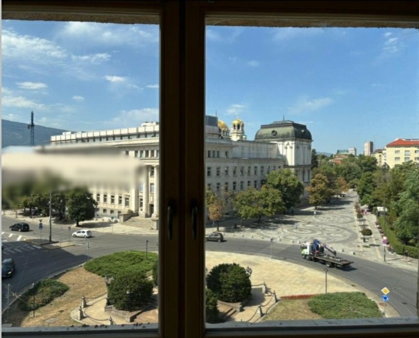 Дава се под наем Тристаен апартамент в София, Център - 114 кв.м за 648.21 € - Снимка #4