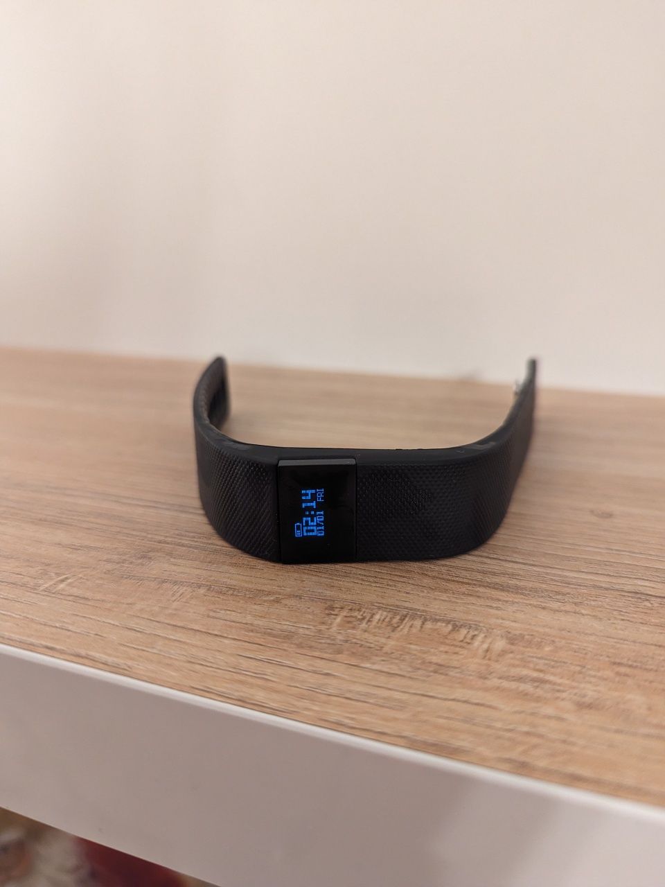 Acme Smart Band Fitness Tracker